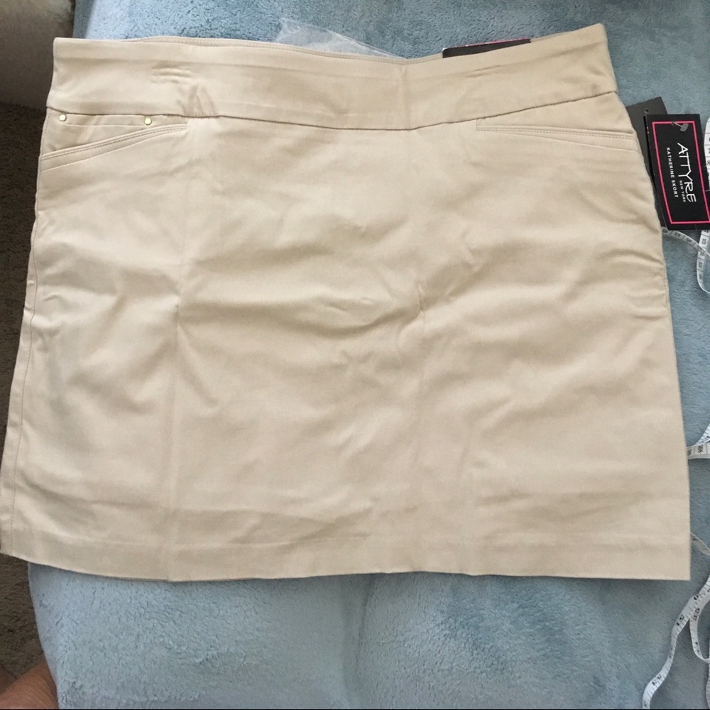 Attyre Woman's Plus Size 18 Tan Skorts NEW